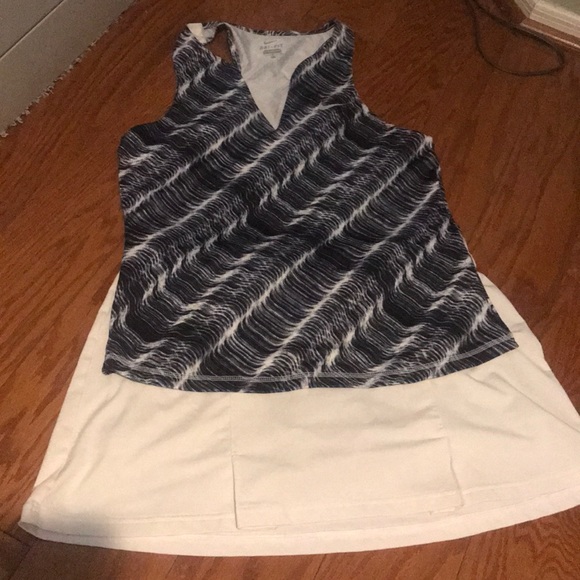 Nike Pure Racer Back Tank - Picture 6 of 6